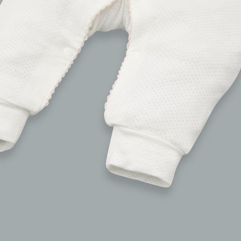 Bodysuit cài giữa bé gái Lullaby NH334N màu trắng 6