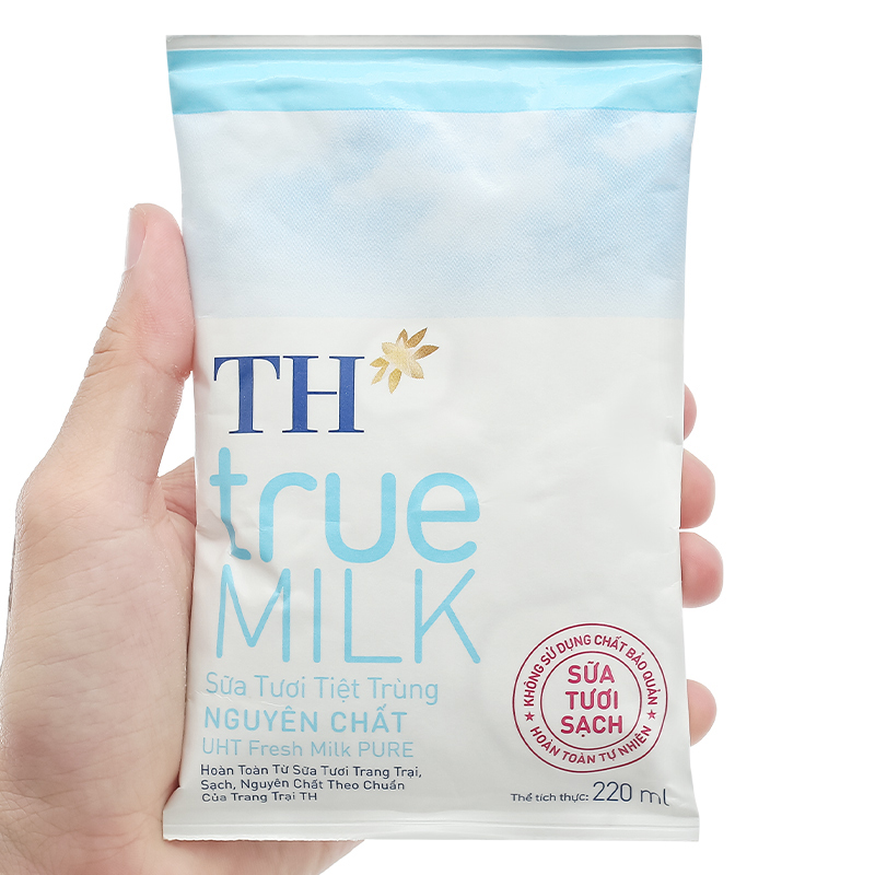 Sữa tươi tiệt trùng TH true MILK không đường 220 ml (từ 1 tuổi) 13
