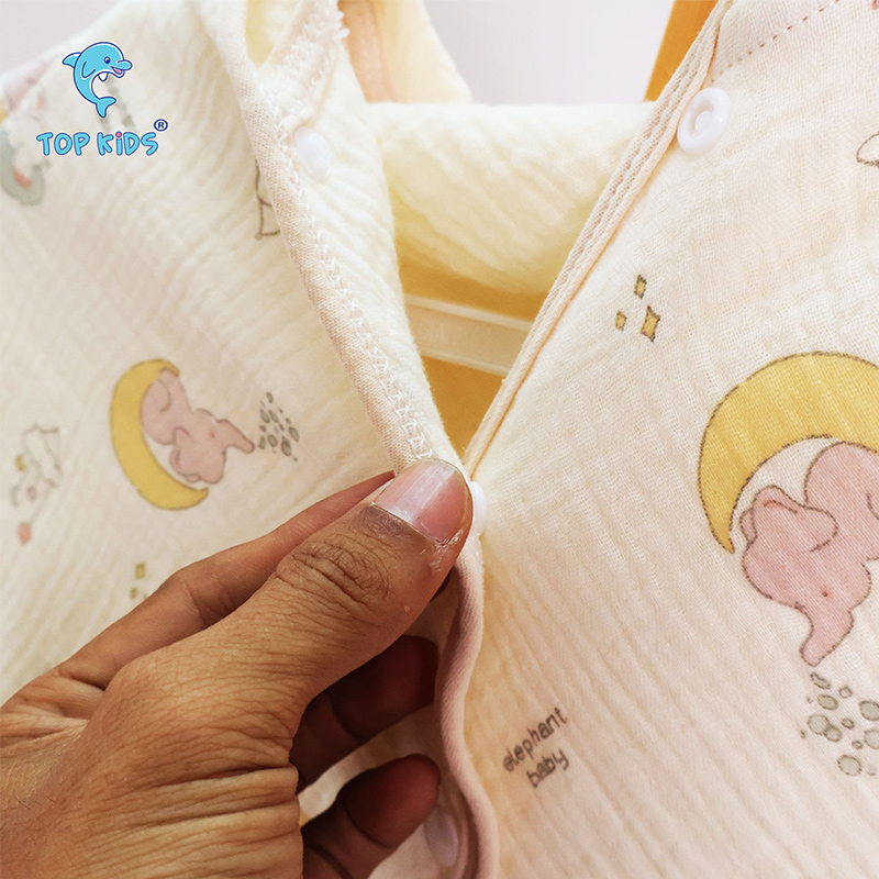 Áo choàng TOP KIDS 4 lớp 0 - 24 tháng - Mẫu ngẫu nhiên 10