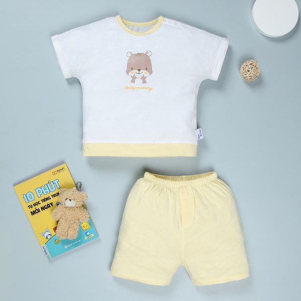 Bộ tay ngắn bé trai BabyMommy cài vai in gấu màu trắng - vàng đẹp, chính hãng - AVAKids.com