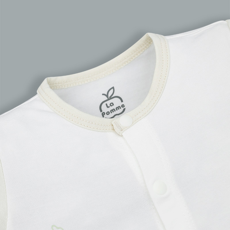 Bodysuit cài giữa La Pomme họa tiết nhí cách điệu màu be 3