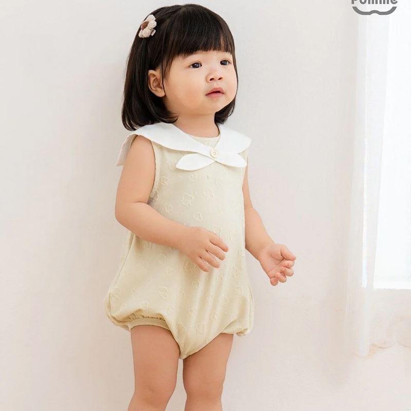 Bodysuit bé gái cổ cách điệu La Pomme màu be 3