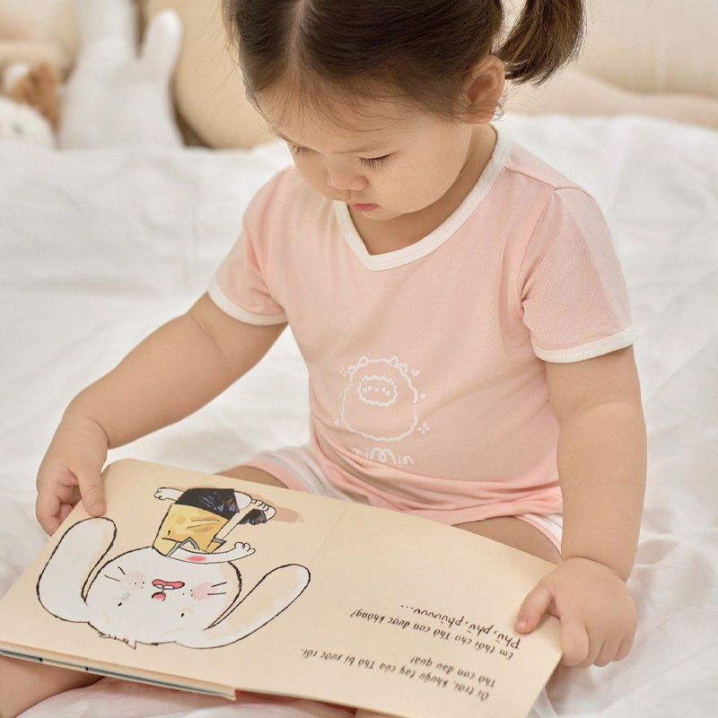 Bộ tay ngắn bé gái La Pomme họa tiết sinh động màu hồng - trắng 2