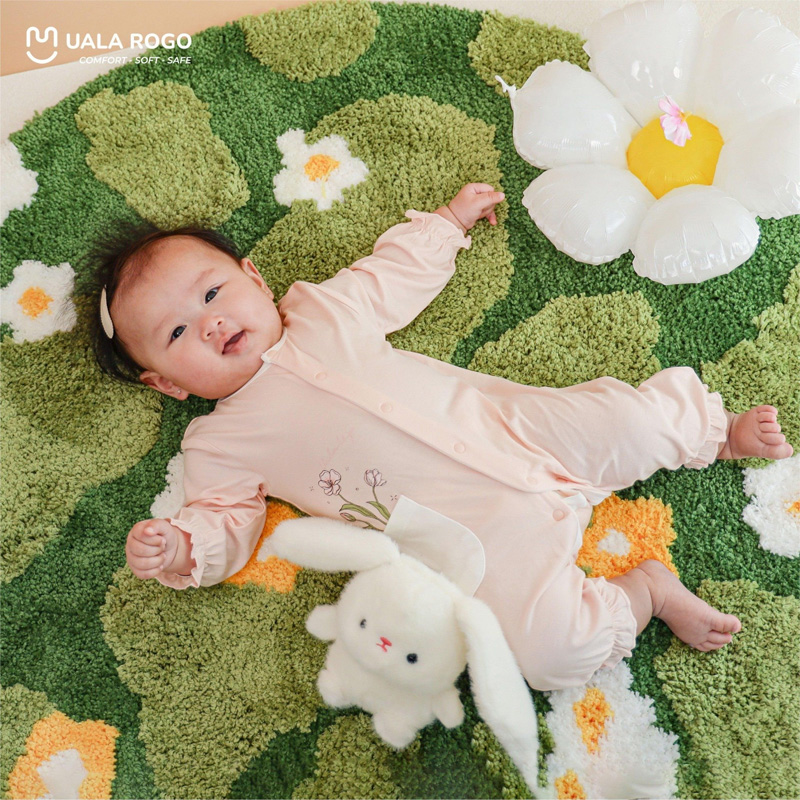 Bodysuit tay dài bé gái petit Ualarogo UR2235 màu trắng 9