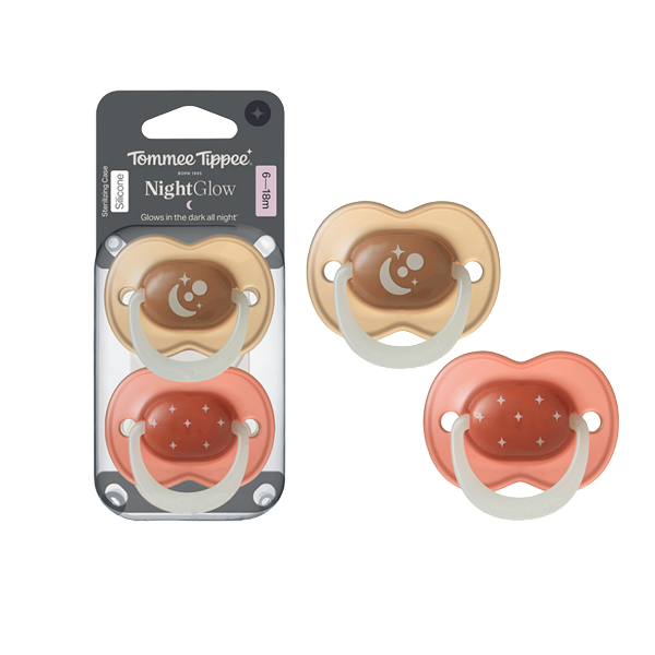 Bộ 2 ti ngậm Tommee Tippee Night Glow (6 - 18 tháng) - Màu ngẫu nhiên