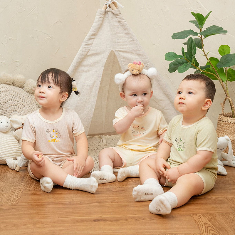 Bộ tay ngắn La Pomme người bạn puppy màu hồng 38