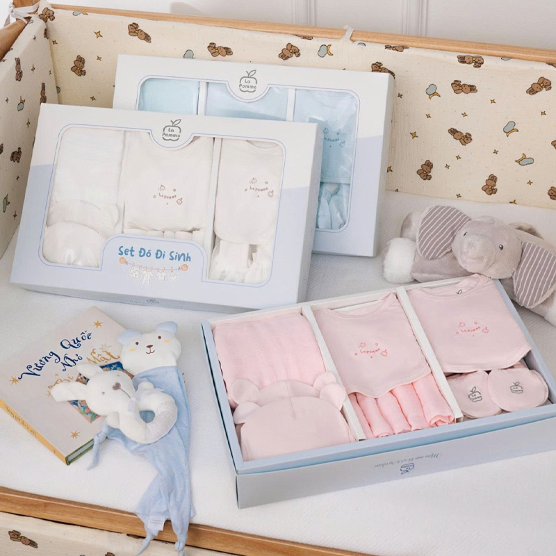 Set đi sinh La Pomme 17 món Hello World màu hồng 2