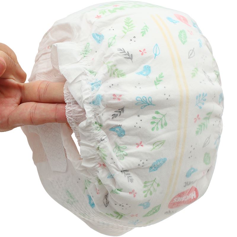 Combo 2 tã dán Huggies Platinum nature made siêu cao cấp size S 82 miếng/bịch (4 - 8 kg) - Giao bao bì ngẫu nhiên 7