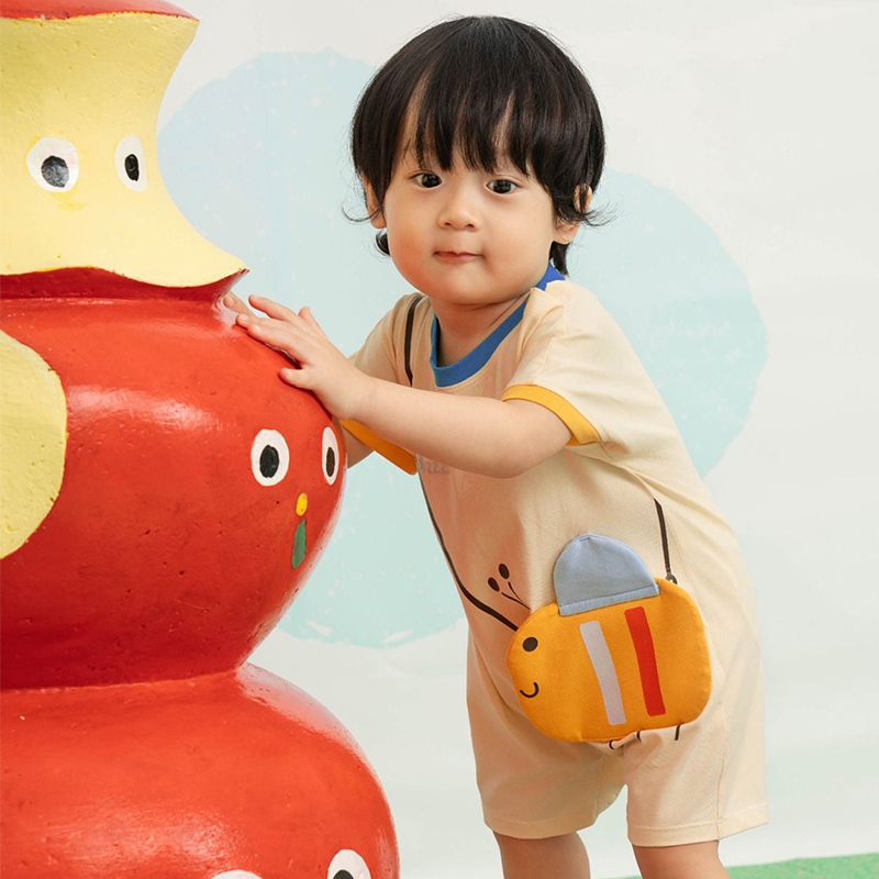 Bodysuit tay ngắn La Pomme bạn ong ngộ nghĩnh màu be 2