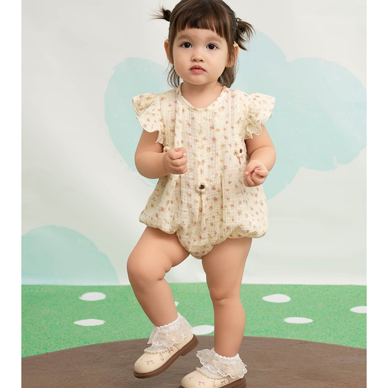 Bodysuit tay ngắn La Pomme hoạ tiết vườn hoa nhí màu kem 2