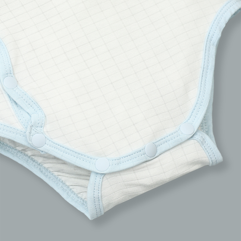 Bodysuit tay ngắn cài chéo La Pomme truy tìm hạt dẻ màu xanh 2