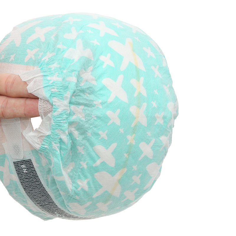 Combo 2 tã dán Rascals size NB 80 miếng/bịch (3 - 5 kg) - Giao bao bì ngẫu nhiên 9