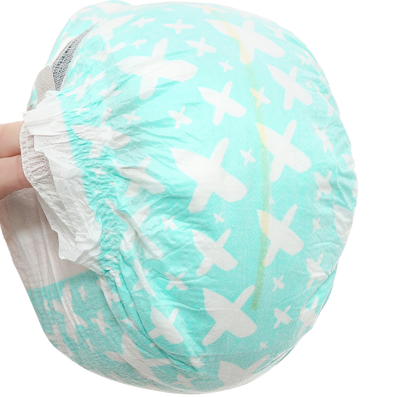 Combo 2 tã dán Rascals size S 70 miếng/bịch (4 - 8 kg) - Giao bao bì ngẫu nhiên 9