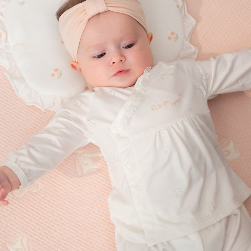 Đồ bộ tay dài La Pomme petit dệt hoạ tiết màu trắng 4