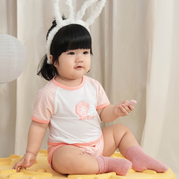 Bộ bé gái La Pomme petit hồng