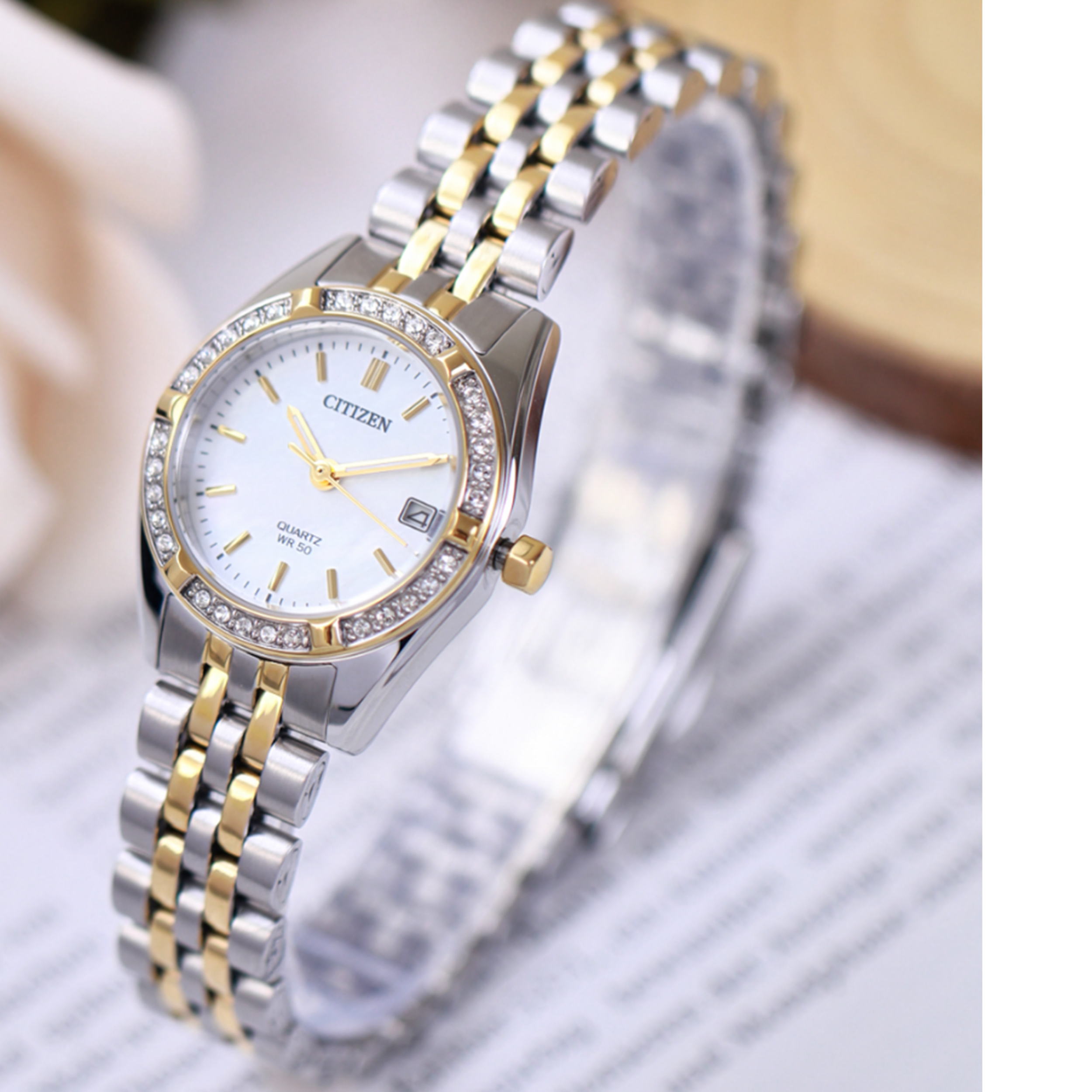 Đồng hồ Citizen 26 mm Nữ EU6064-54D