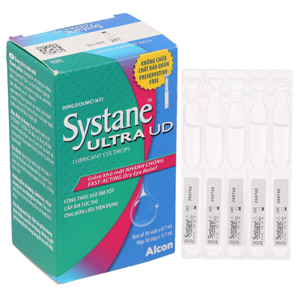Dung dịch nhỏ mắt SYSTANE ULTRA UD giúp bôi trơn bề mặt nhãn cầu và làm ẩm lại kính áp tròng mềm
