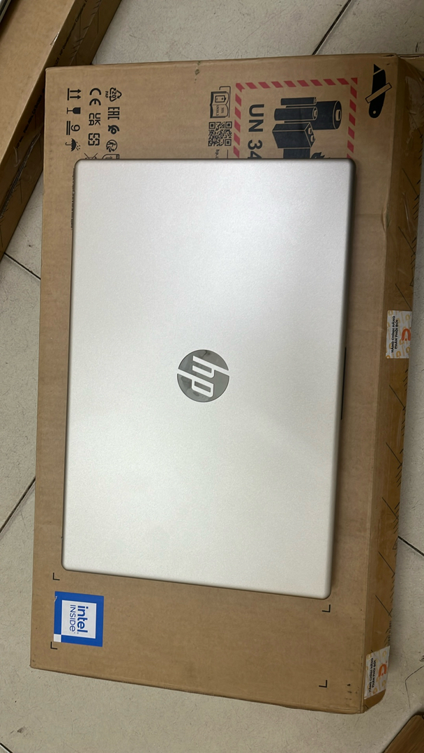 未開封】HP ノートパソコン 15-da0334tu PC 02221 【公式通販】