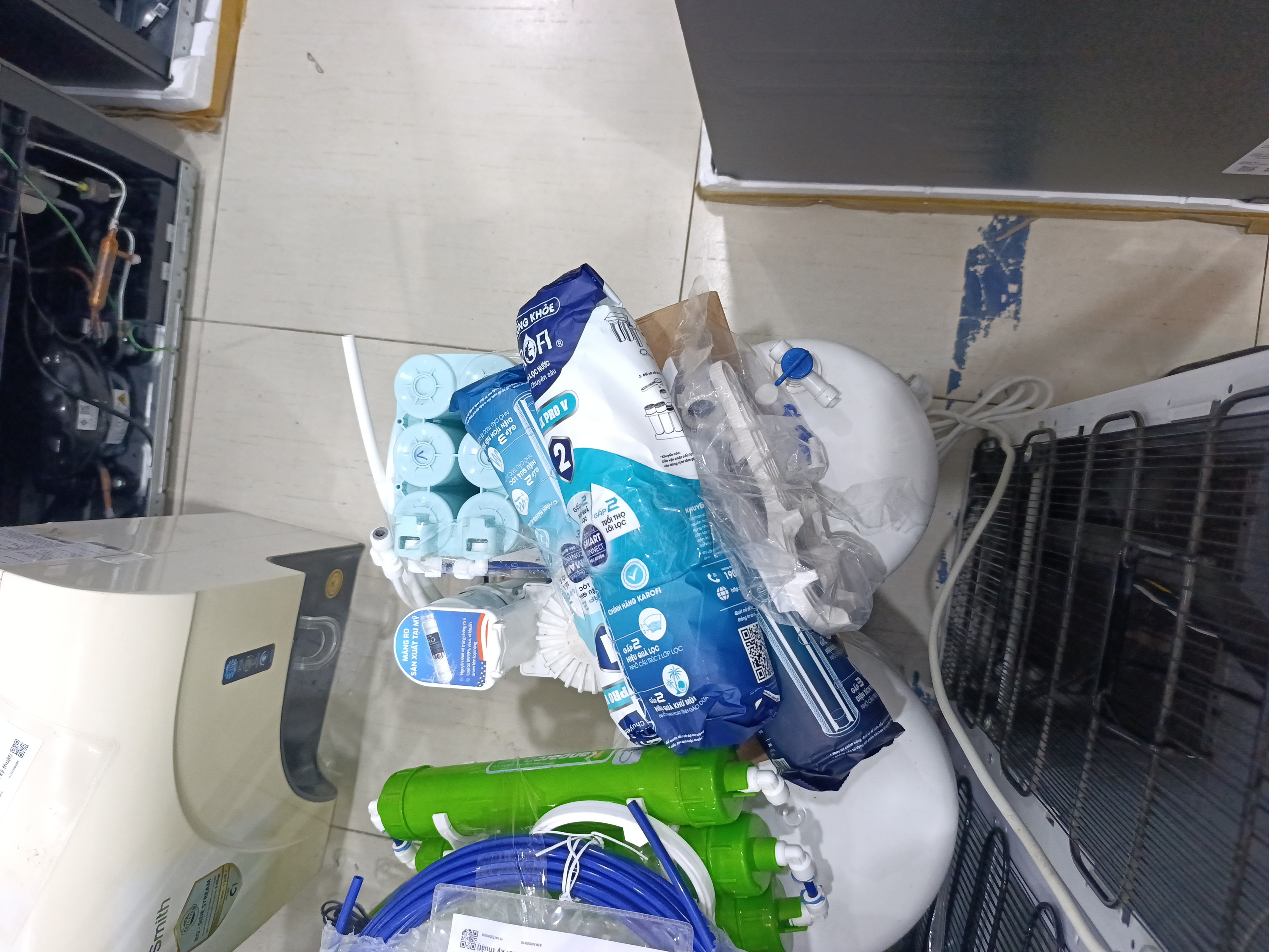 Máy lọc nước RO âm tủ Karofi KAQ-US08 10 lõi (Imei)