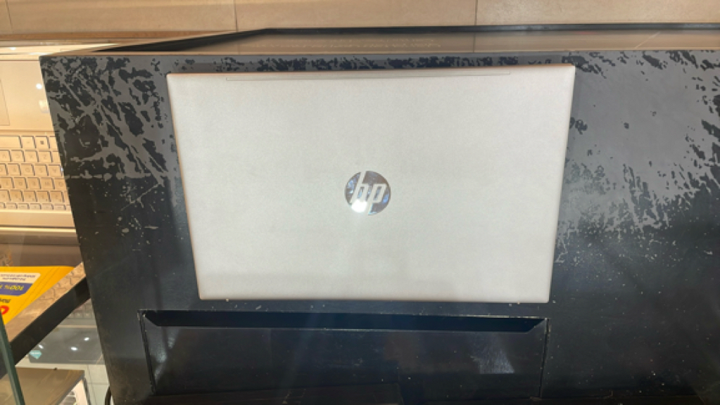 HP Pavilion 15 eg3091TU i7 1355U/16GB/512GB/15.6 inchF/Win11/(8C5L2PA)/Vàng