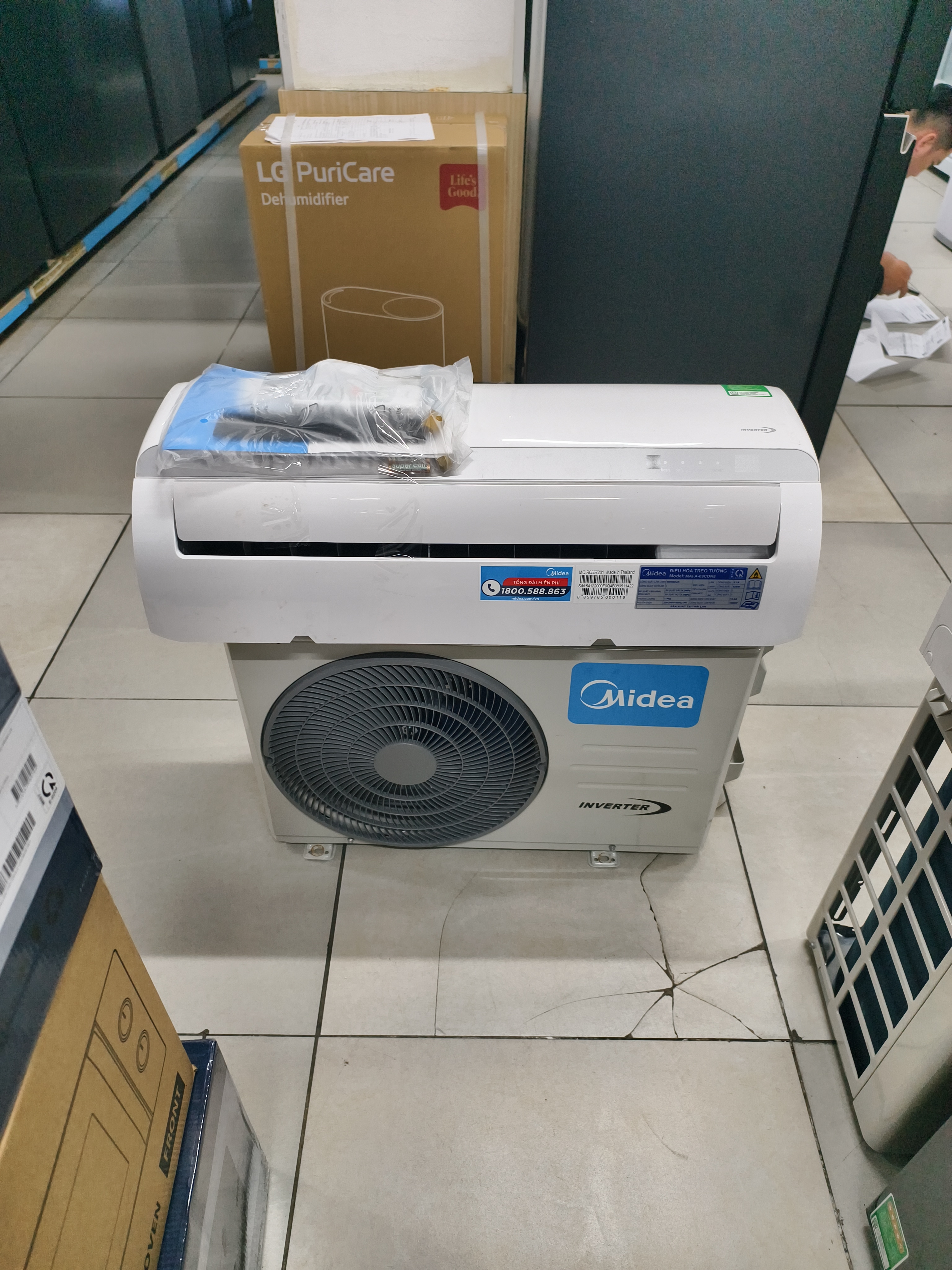 Máy Lạnh Midea MAFA-09CDN8