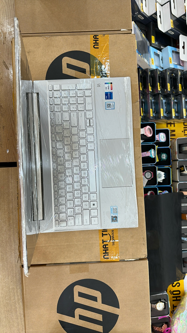 HP Pavilion 15 eg2088TU i7 1260P/16GB/512GB/15.6 inchF/Win11/(7C0R0PA)/Vàng