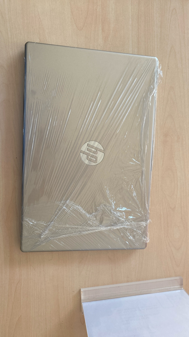 HP 15 fc0085AU R5 7430U/16GB/512GB/15.6 inchF/Win11/(A6VV8PA)/Vàng