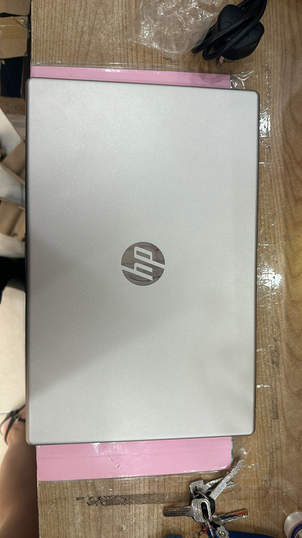 HP 15 fc0085AU R5 7430U/16GB/512GB/15.6 inchF/Win11/(A6VV8PA)/Vàng