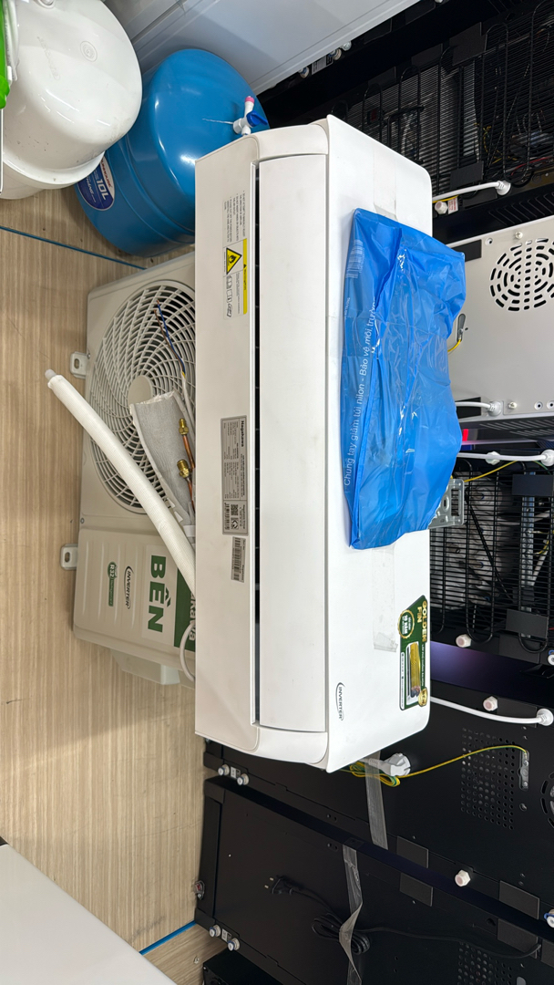 Máy lạnh Nagakawa NIS-C09R2T28