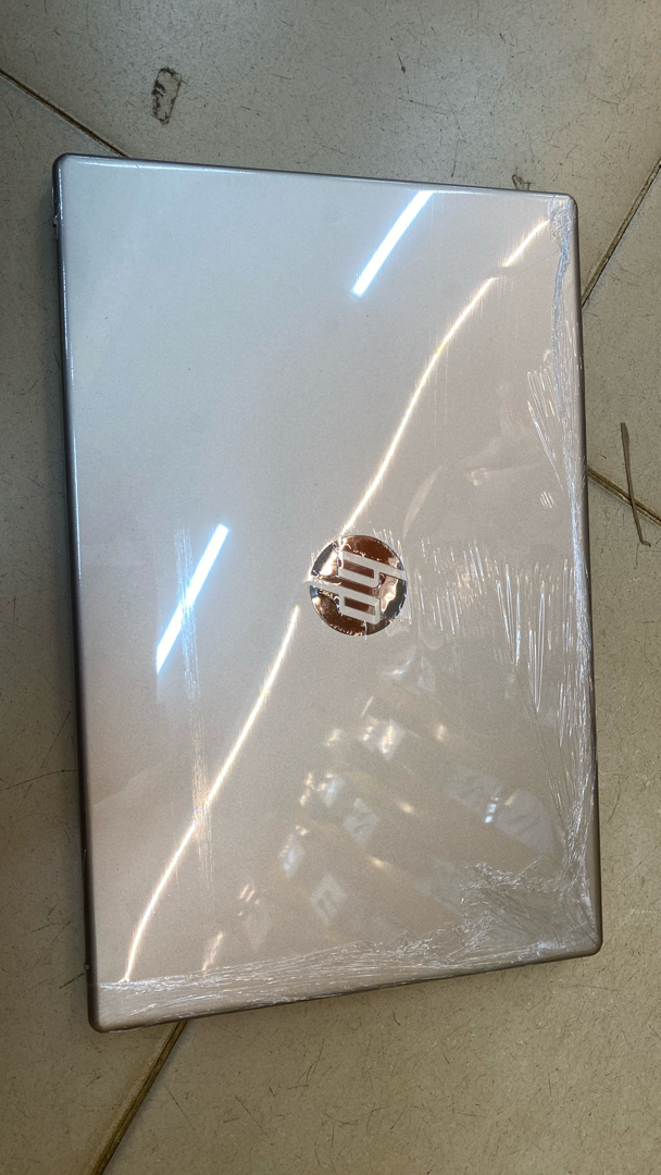 HP 15 fc0085AU R5 7430U/16GB/512GB/15.6 inchF/Win11/(A6VV8PA)/Vàng