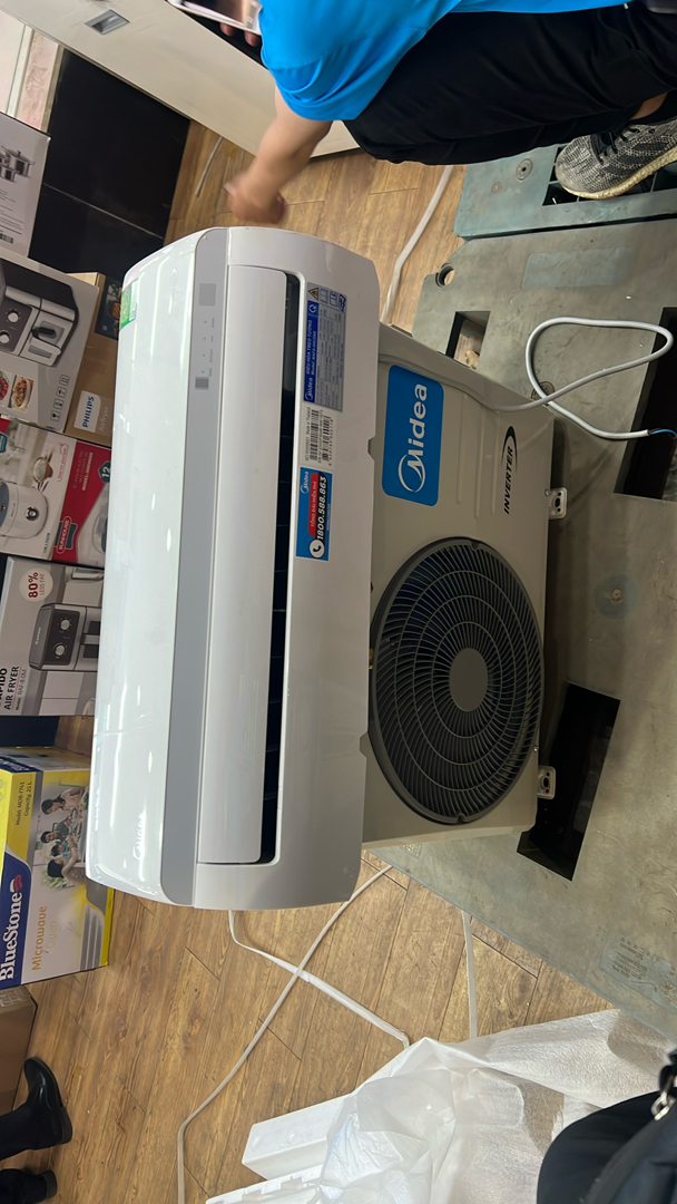 Máy Lạnh Midea MAFA-09CDN8