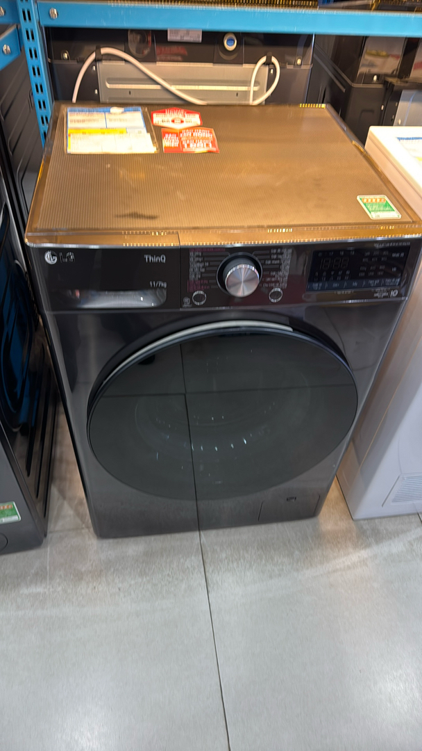 Máy giặt sấy LG FV1411D4B