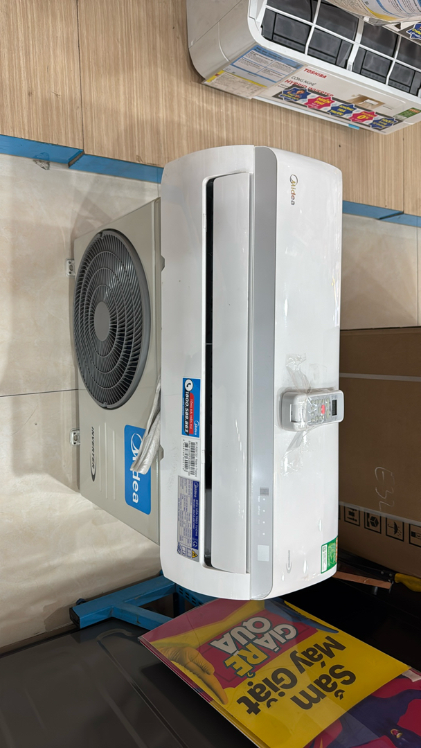 Máy Lạnh Midea MAFA-09CDN8