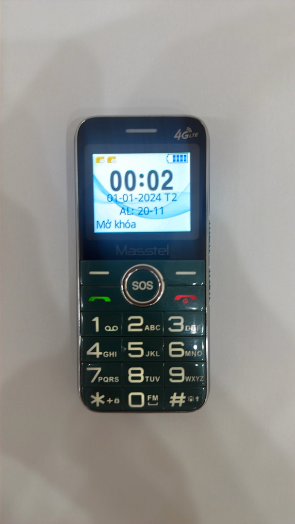 Masstel Fami 50 4G Xanh lá
