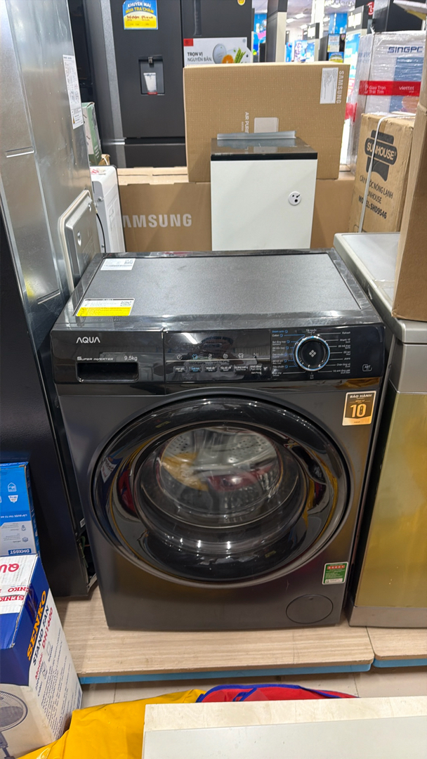 Máy giặt Aqua AQD-A952J BK