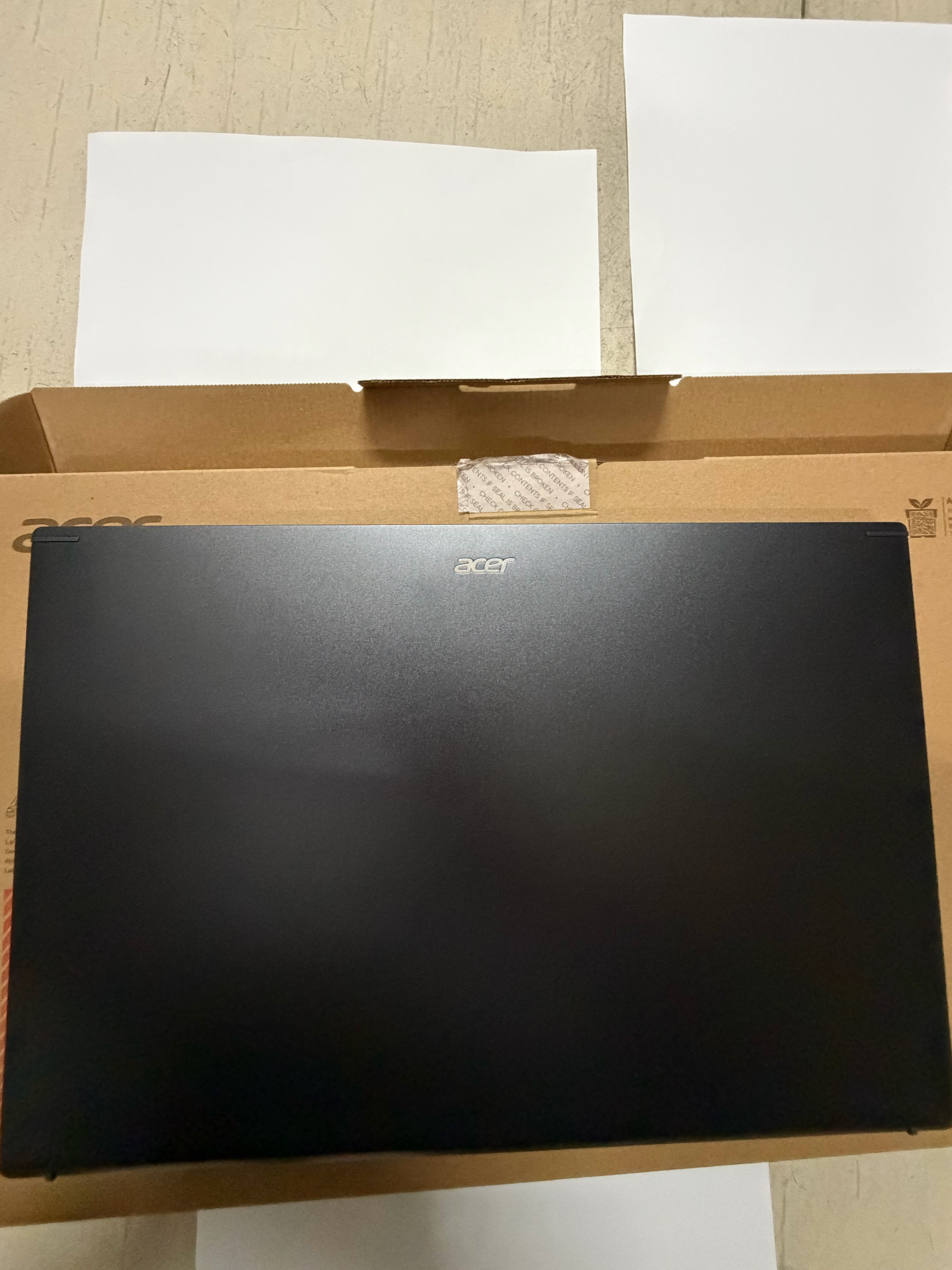 Acer Aspire 7 A715 76G 5806 i5 12450H/16GB/512GB/4GB RTX3050/15.6 inchF/144Hz/Win11/(NH.QMFSV.002)/Đ