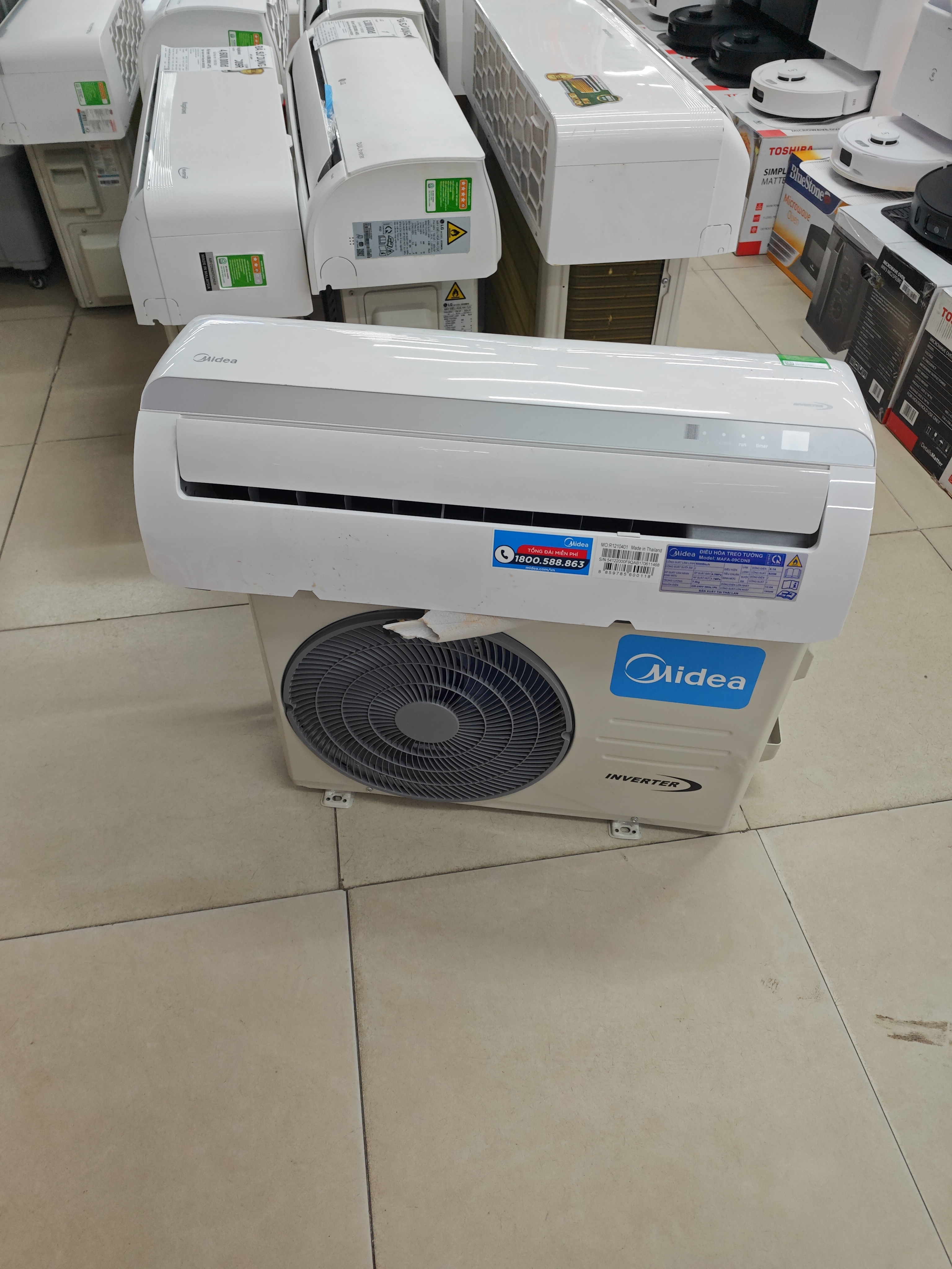 Máy Lạnh Midea MAFA-09CDN8