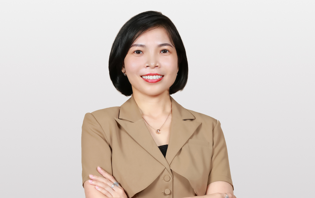 Bà Hoàng Khánh Chi